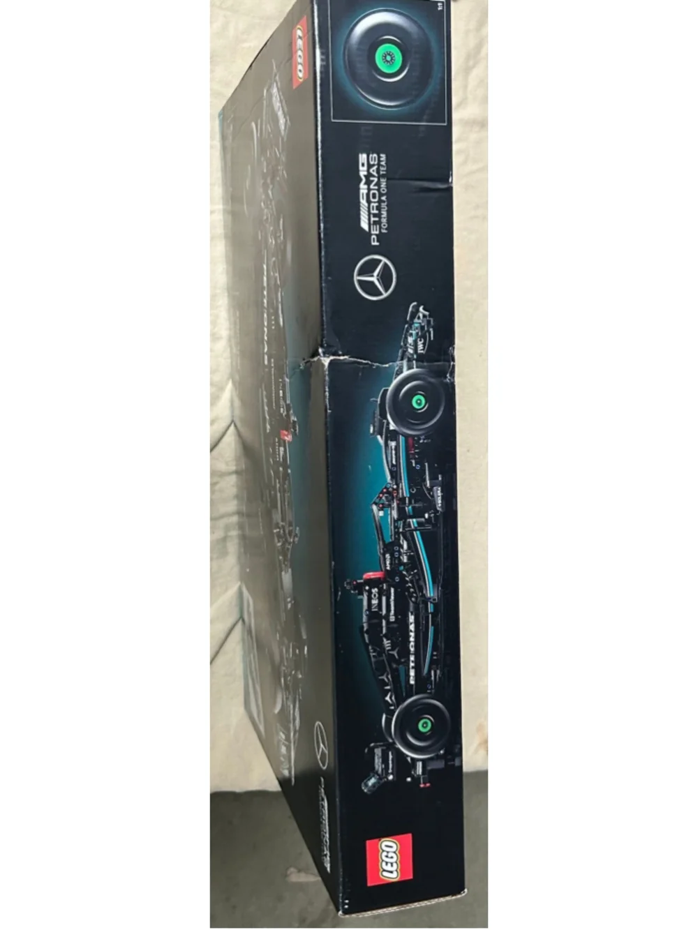 LEGO Technic 42171 Mercedes-AMG Mercedes F1 W14 Performance 1:8 scale model - Picture 3 of 6